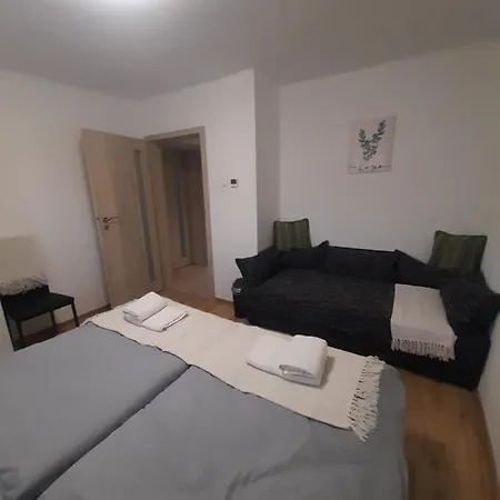 Opal Apartman Nyiregyhaza Exterior photo