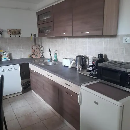 Opal Apartman Nyiregyhaza Exterior photo