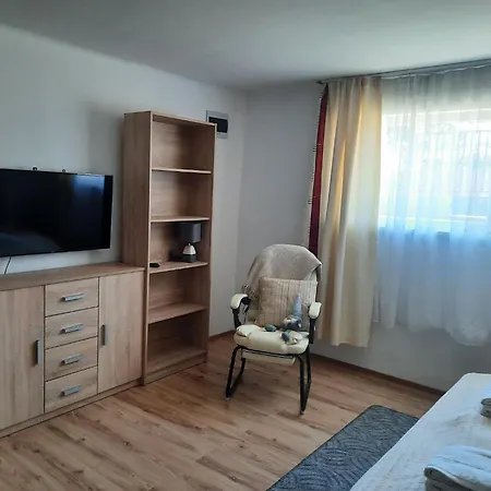 Opal Apartman Nyiregyhaza Exterior photo